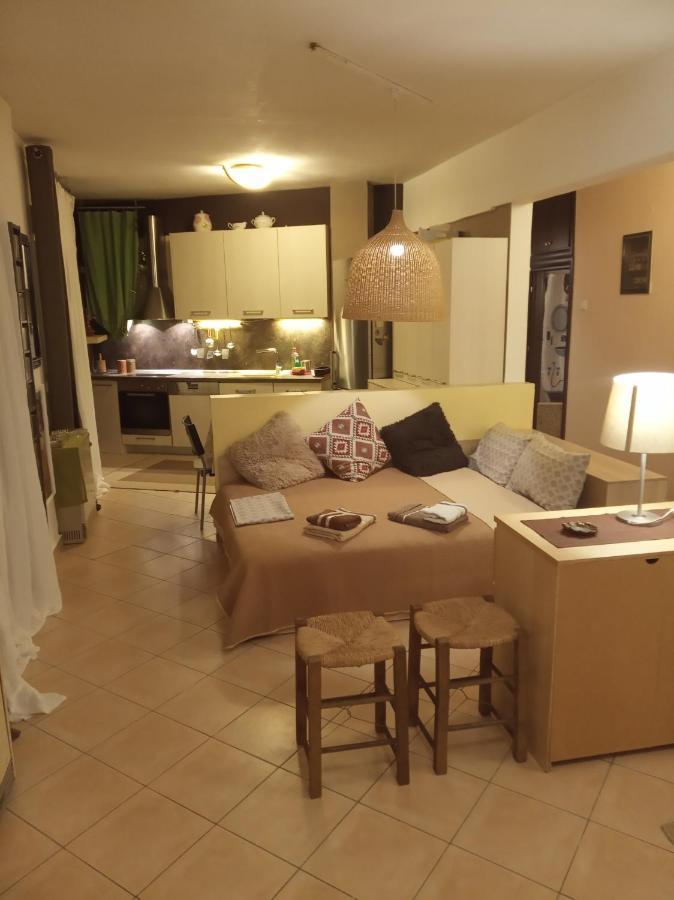 Spacious Cosy Apt Thessaloniki Buitenkant foto
